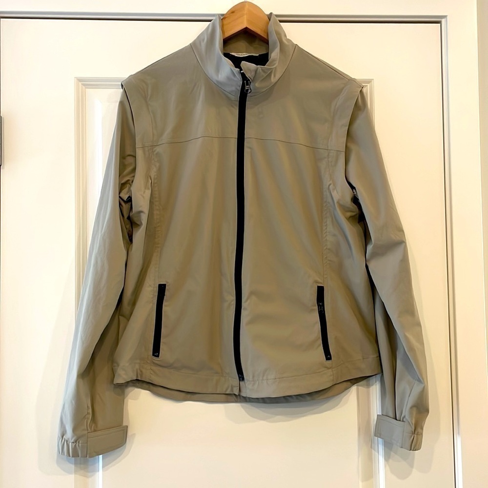 EC Tilley Convertible Travel or Hiking Jacket / Vest - Taupe color - Siz…